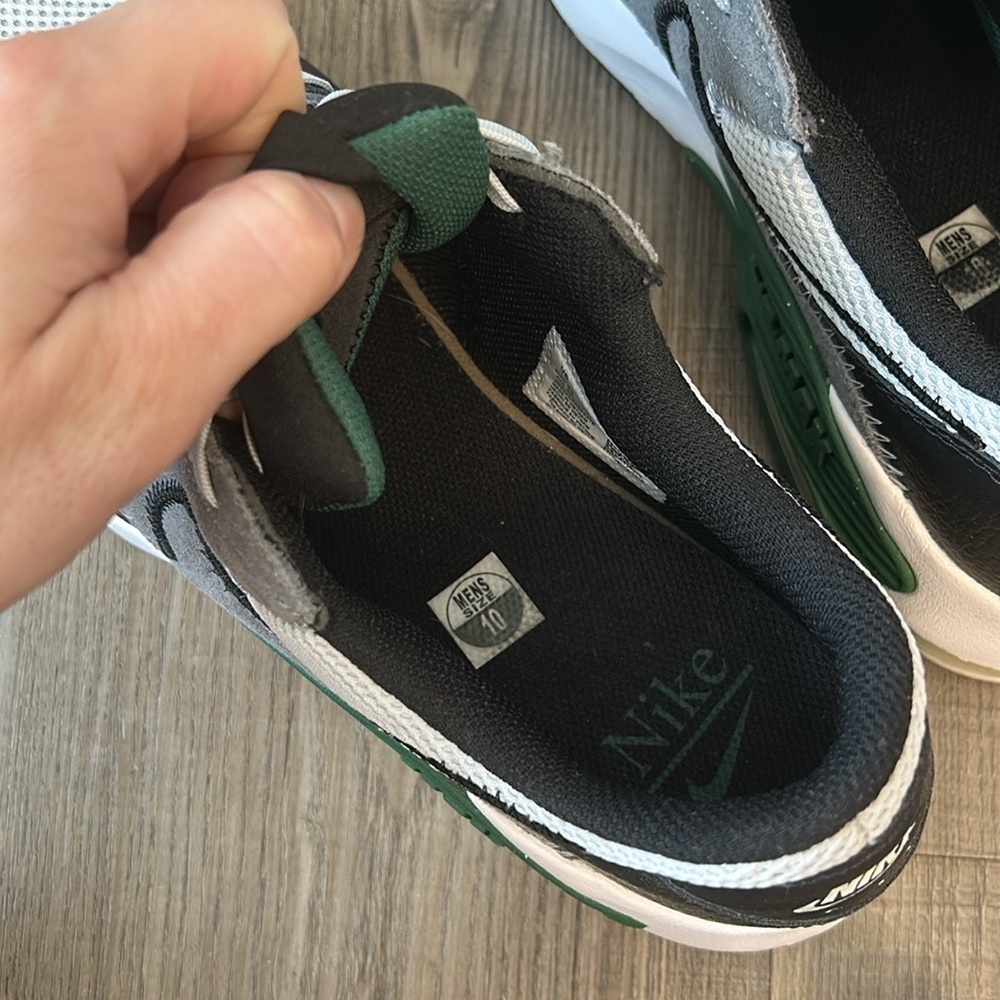 Nike Men’s Air Max 90 in Grey, Black & Green - Picture 4 of 8